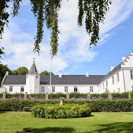 Dallund Slot Sonderso Exteriör bild